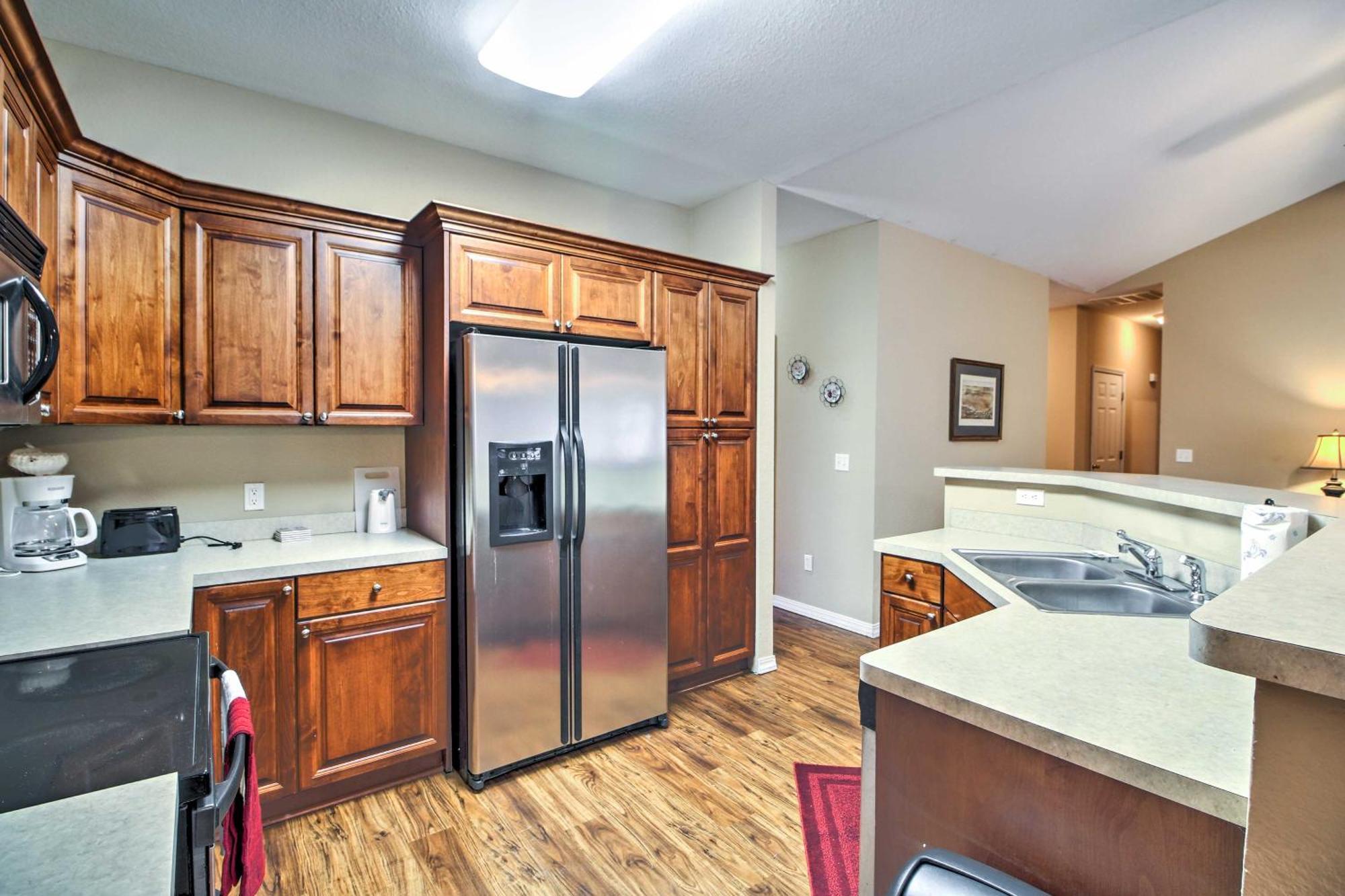Branson Home With Deck Walk To The Strip And Creek! エクステリア 写真