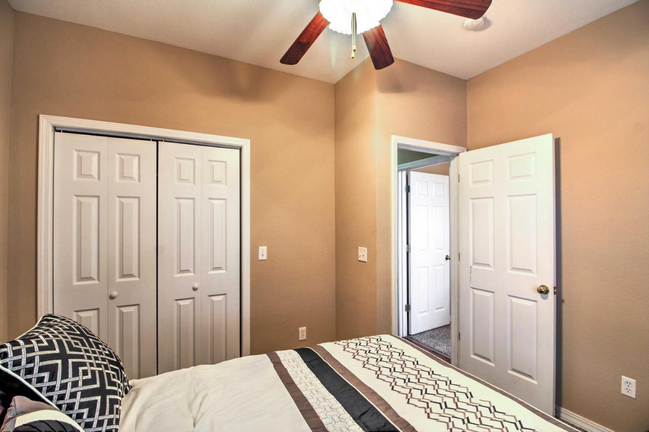 Branson Home With Deck Walk To The Strip And Creek! エクステリア 写真